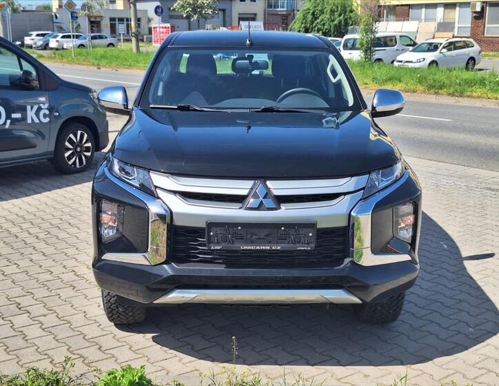 Mitsubishi L200 2