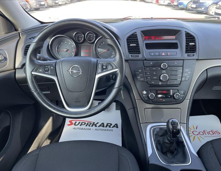 Opel Insignia 11