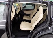 Tesla Model X 14