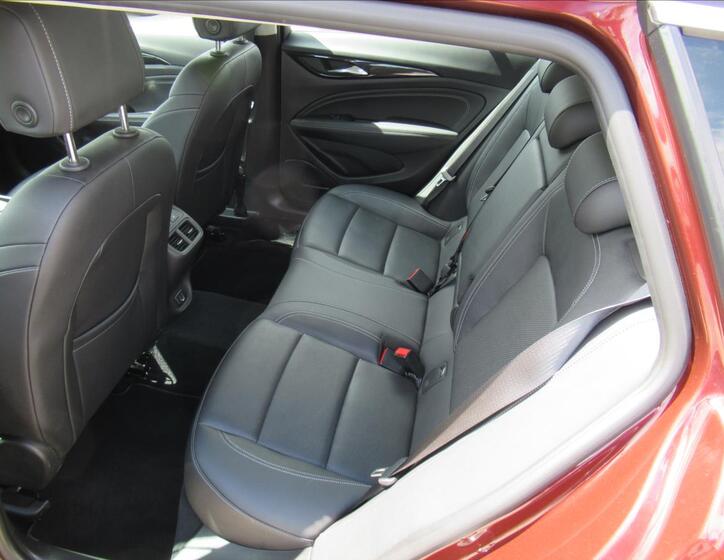 Opel Insignia 10