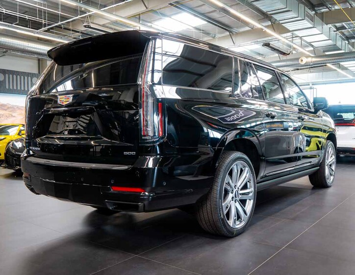 Cadillac Escalade 9