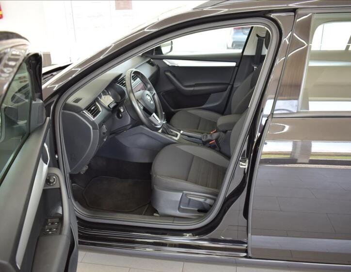 Škoda Octavia 10