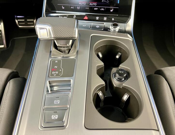 Audi S6 26