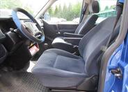 Volkswagen Caravelle 9
