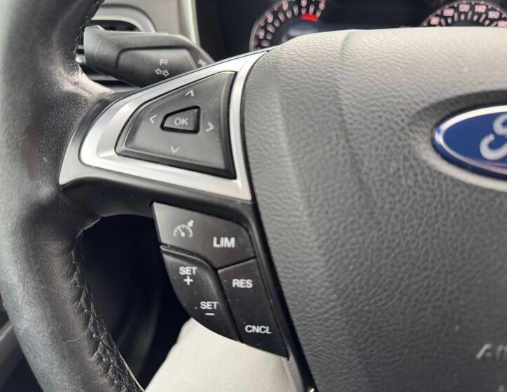 Ford Mondeo 17