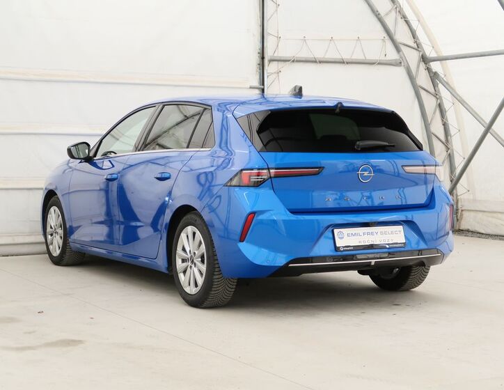 Opel Astra 8