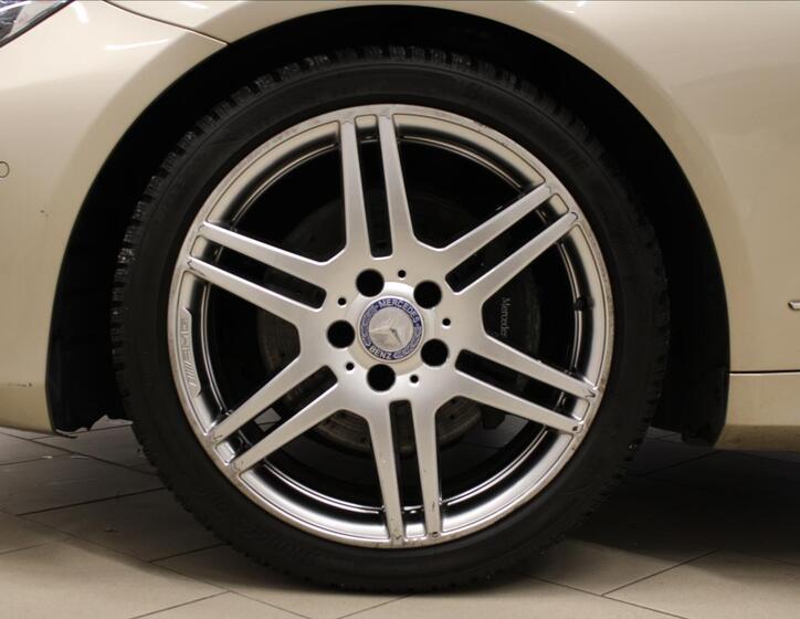 Mercedes-Benz Třídy E 38