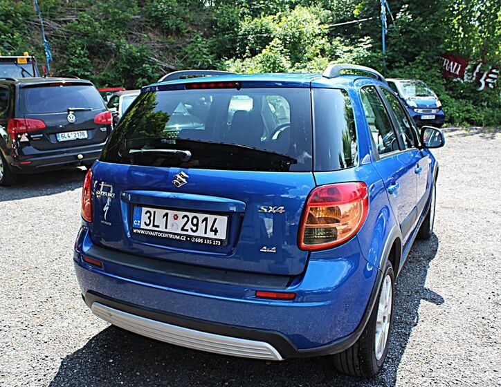 Suzuki SX4 7