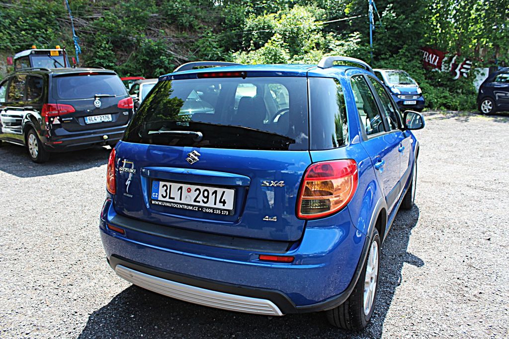 Suzuki SX4