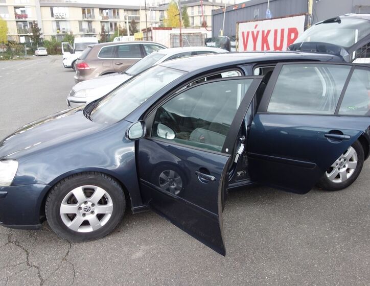 Volkswagen Golf 20