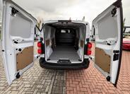 Toyota ProAce 9