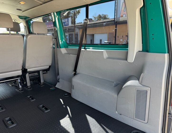 Volkswagen Transporter 18
