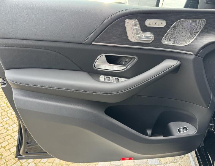 Mercedes-Benz GLS 4