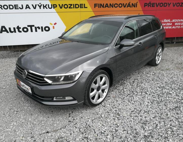 Volkswagen Passat 1