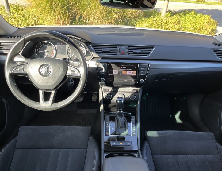 Škoda Superb 8