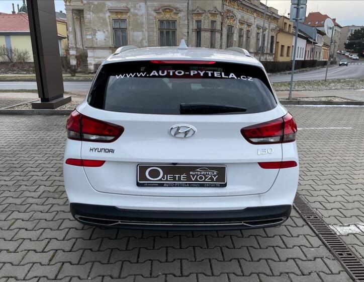 Hyundai i30 5