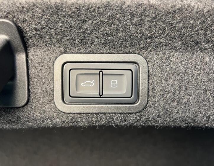 Audi S6 33