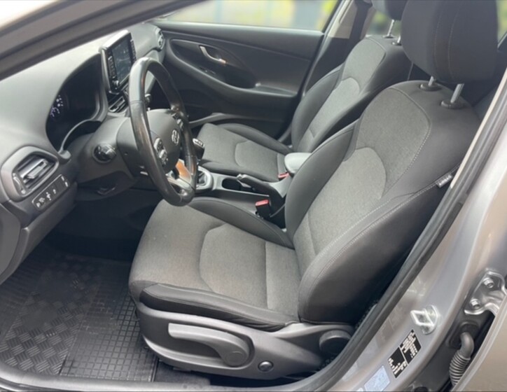 Hyundai i30 6