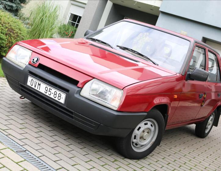 Škoda Favorit 5