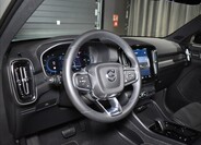 Volvo XC40 12