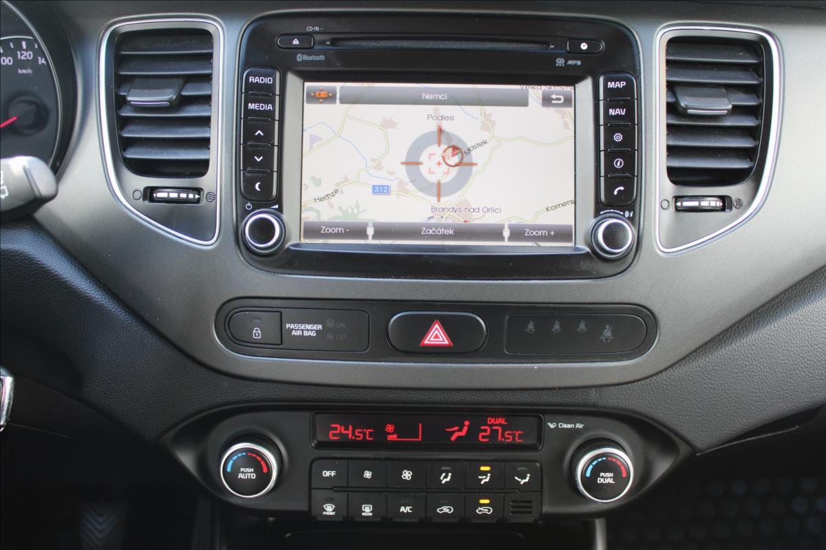 KIA Carens