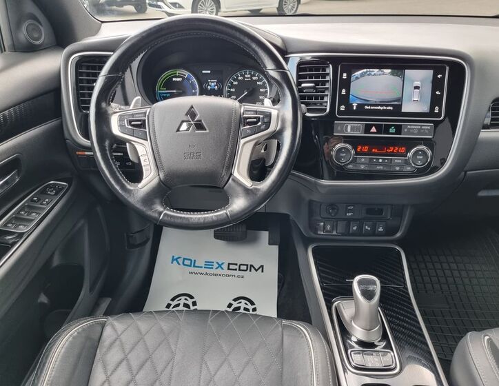 Mitsubishi Outlander 14
