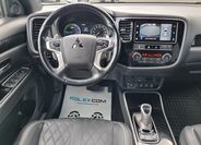 Mitsubishi Outlander 14
