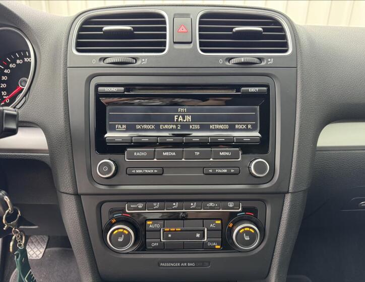 Volkswagen Golf 38