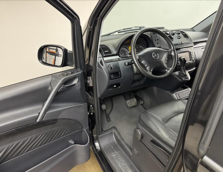 Mercedes-Benz Viano 26