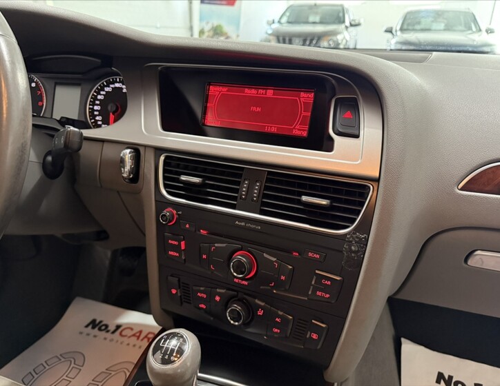 Audi A4 16