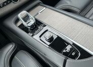Volvo XC90 24