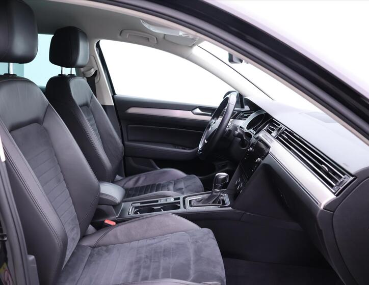 Volkswagen Passat 12