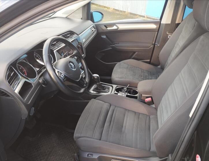 Volkswagen Touran 7