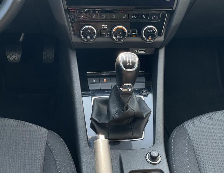 Škoda Octavia 13