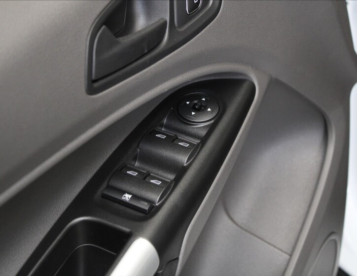 Ford Transit Connect 15