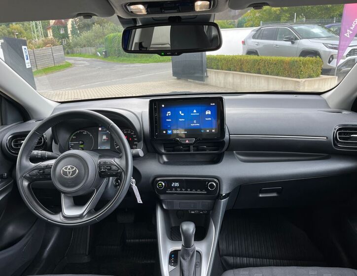 Toyota Yaris 18