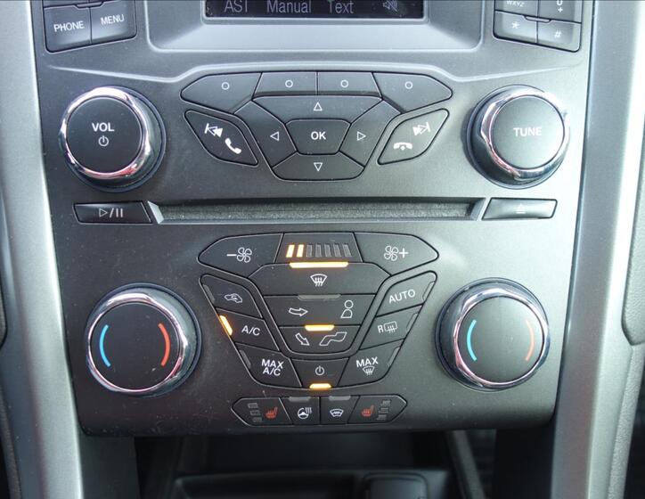 Ford Mondeo 24