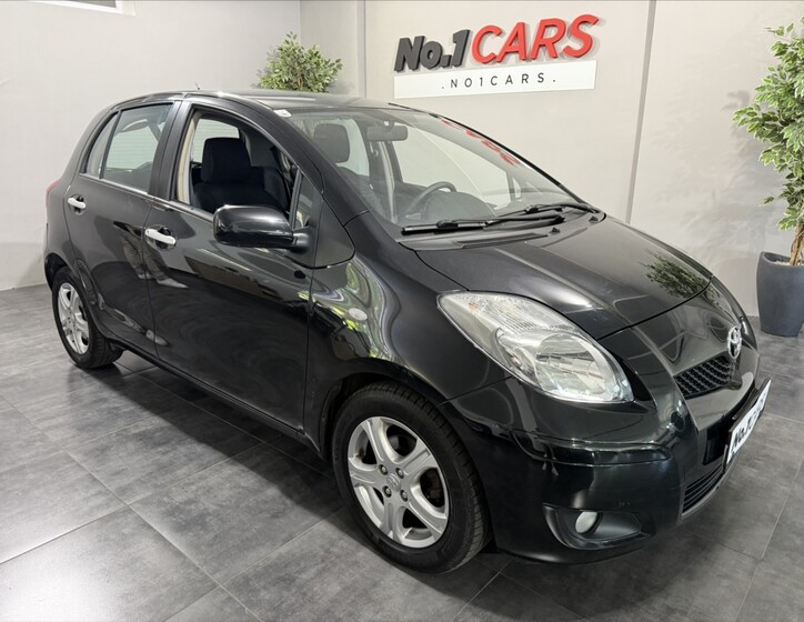 Toyota Yaris 2