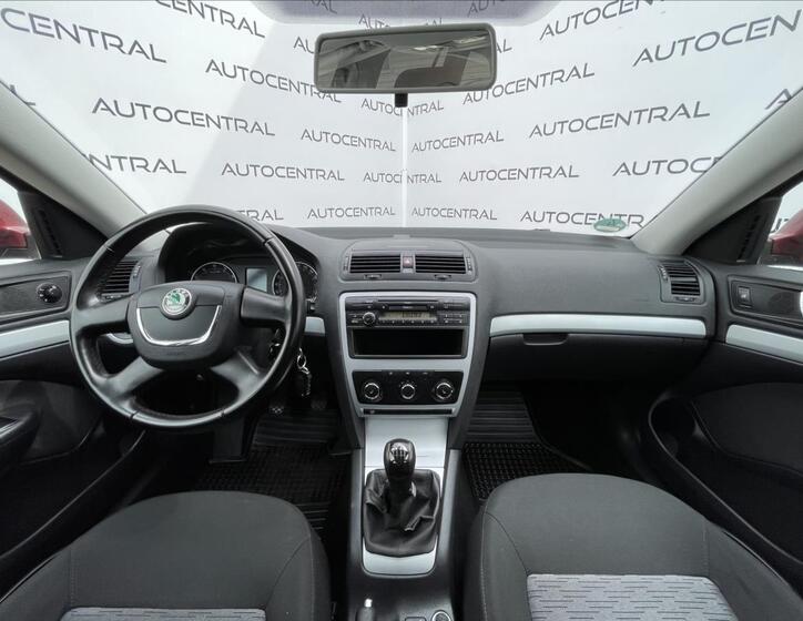 Škoda Octavia 15