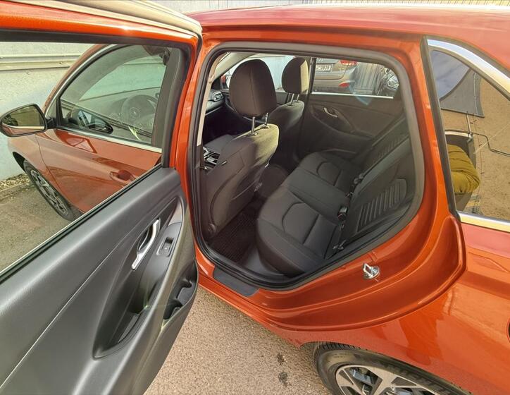 Hyundai i30 19