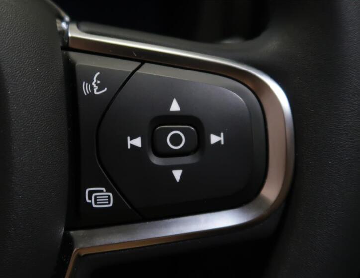 Volvo XC60 19