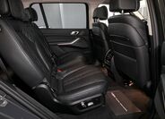 BMW X7 14