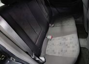 Hyundai Accent 12