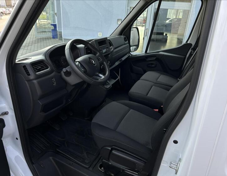 Renault Master 8