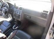Volkswagen Touran 16