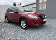 Volkswagen Tiguan 1