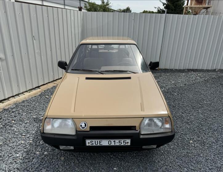 Škoda Favorit 6
