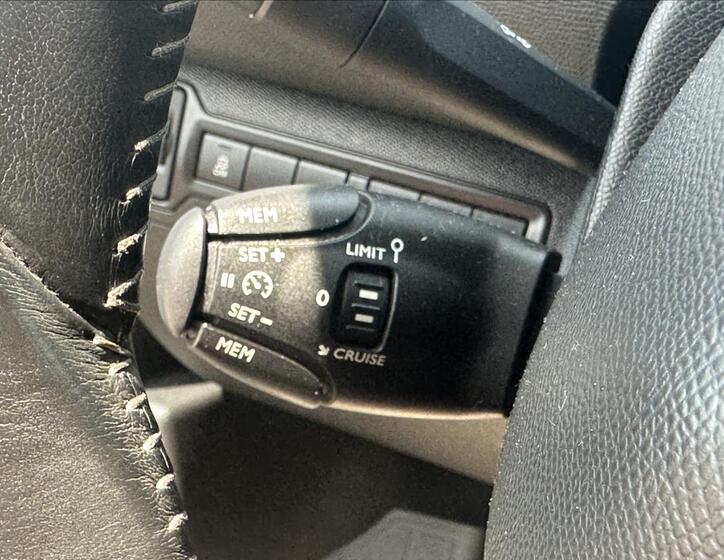 Peugeot 308 16