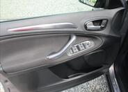 Ford S-MAX 18