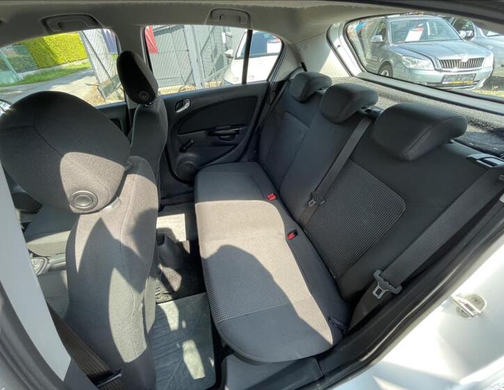 Opel Corsa 34